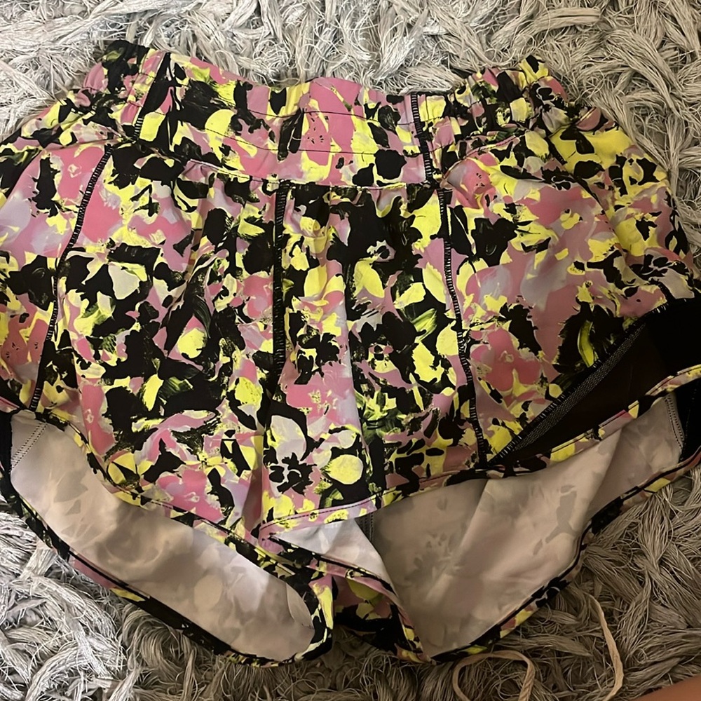 Super cute Lulu shorts